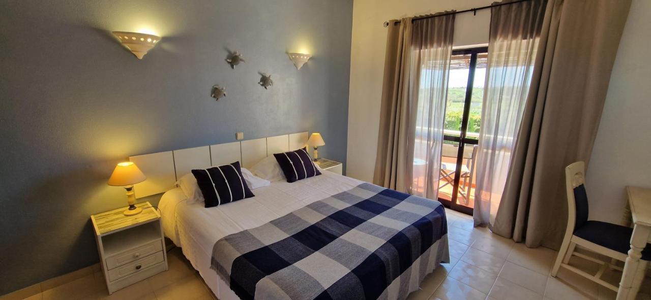 Отель Casa Rosa Montes Praia Da Luz Экстерьер фото