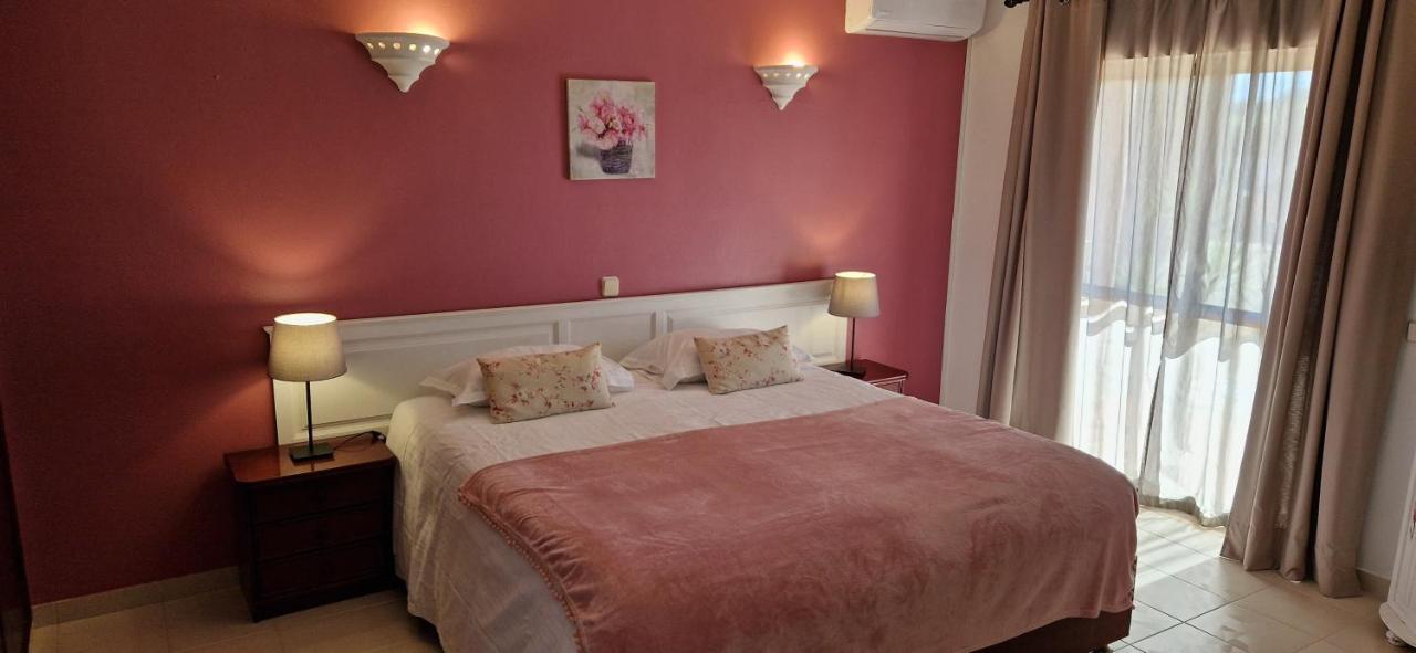 Отель Casa Rosa Montes Praia Da Luz Экстерьер фото