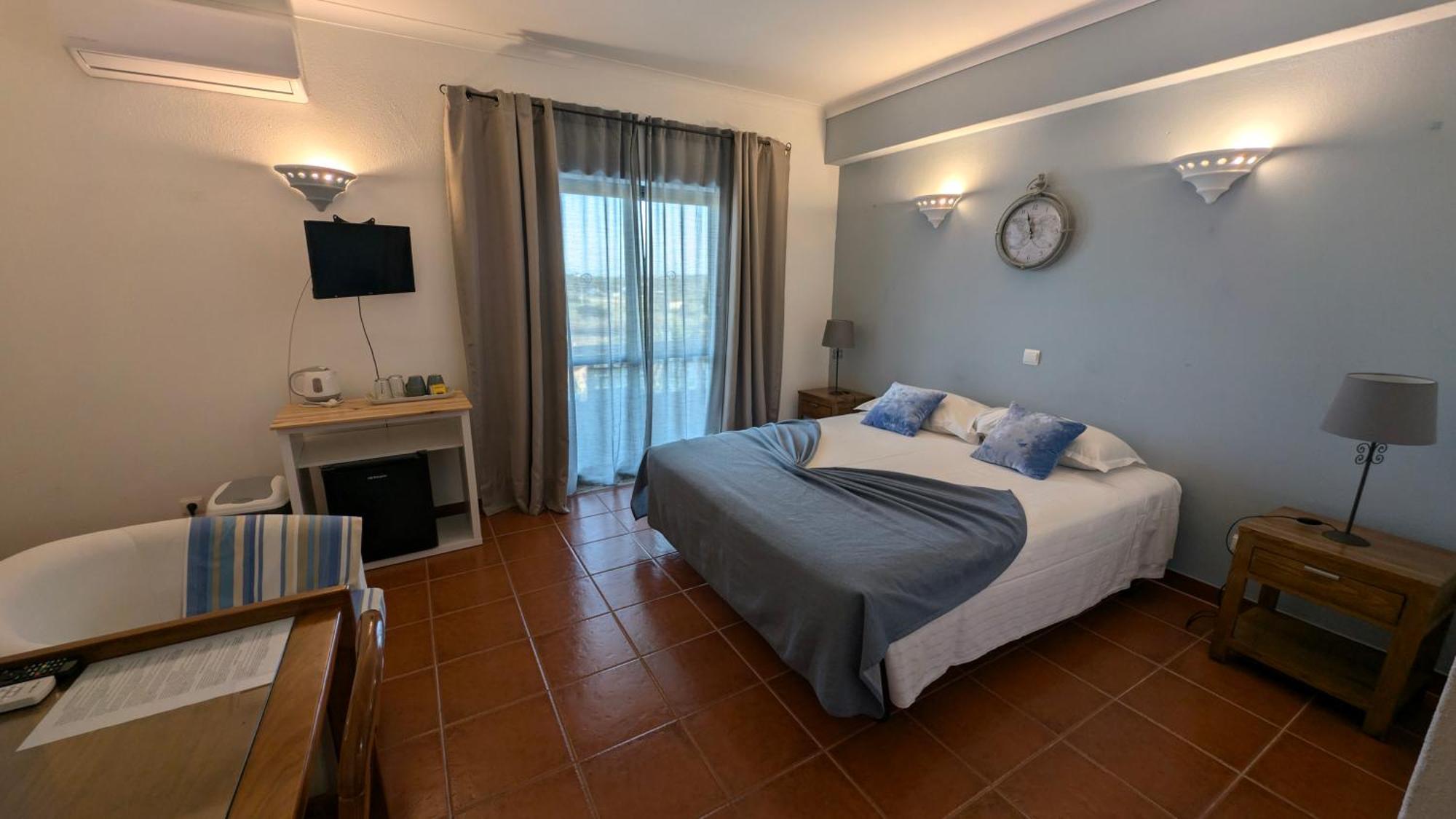 Отель Casa Rosa Montes Praia Da Luz Экстерьер фото